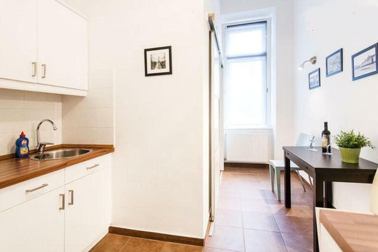 Private apartment Centertown Boedapest Buitenkant foto